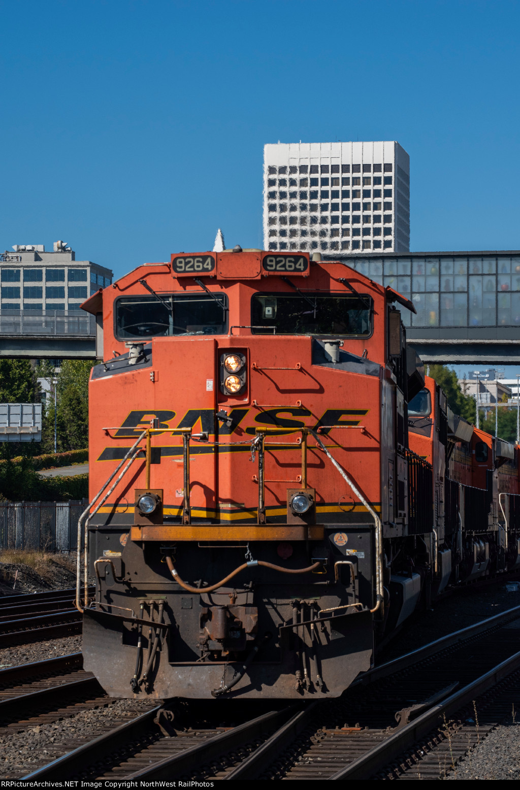 BNSF 9264